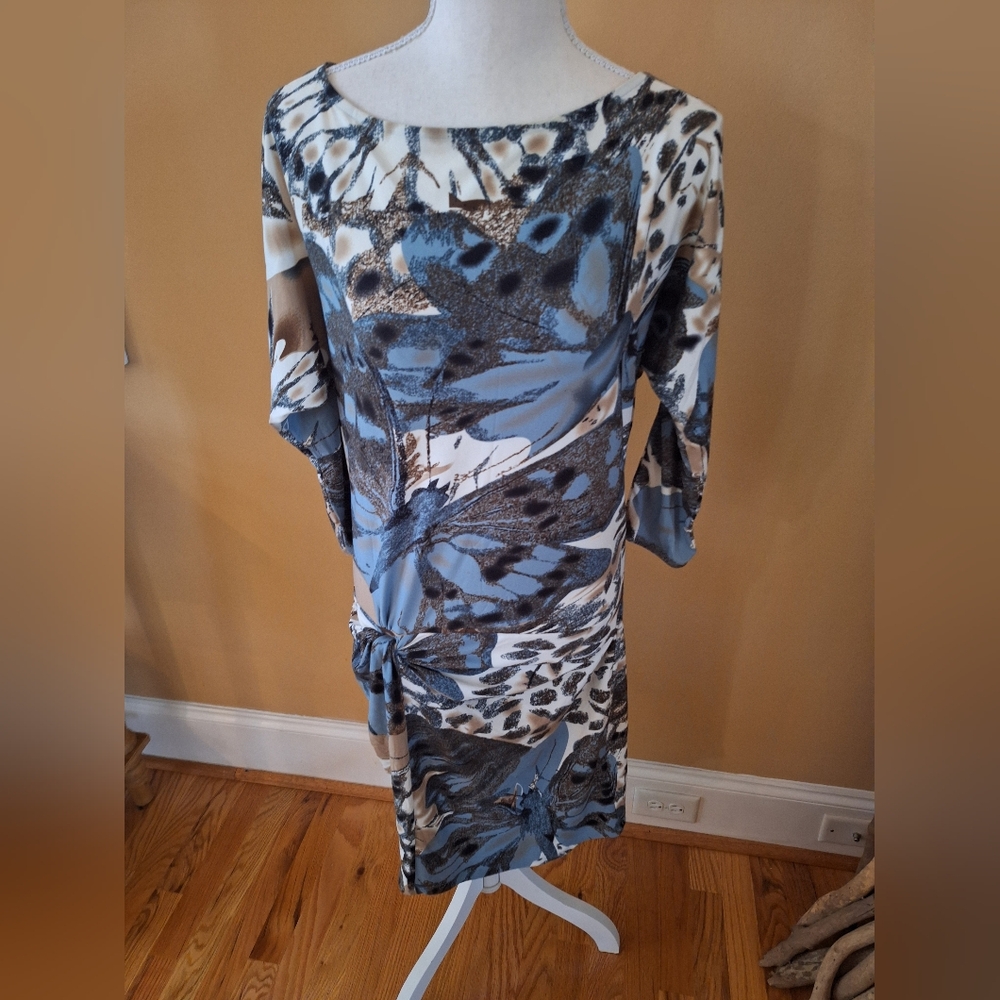 NEW, VERTIGO Abstract knotted waist dress